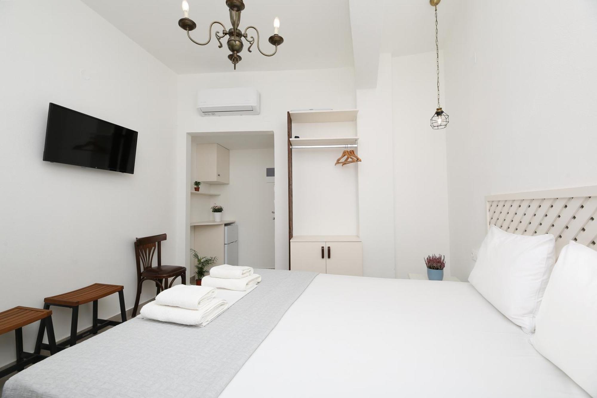 Marousos Central Guesthouse Портарія Екстер'єр фото